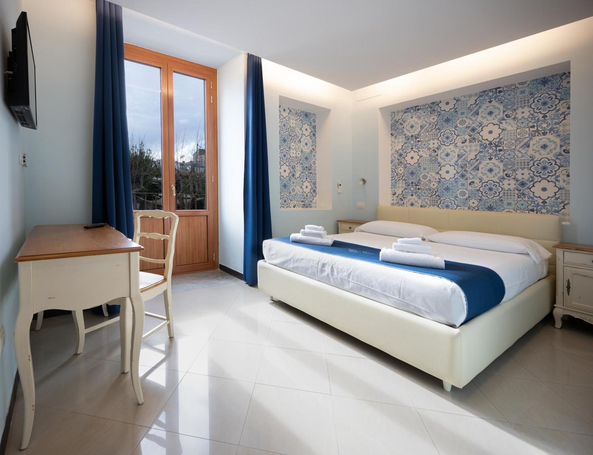Hotel Sorrento Coast Relais à Meta Extérieur photo