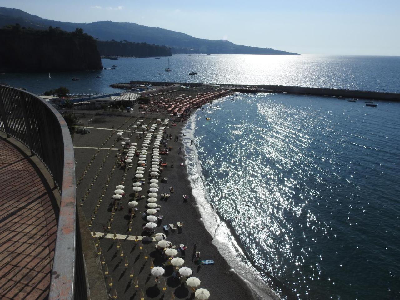 Hotel Sorrento Coast Relais à Meta Extérieur photo